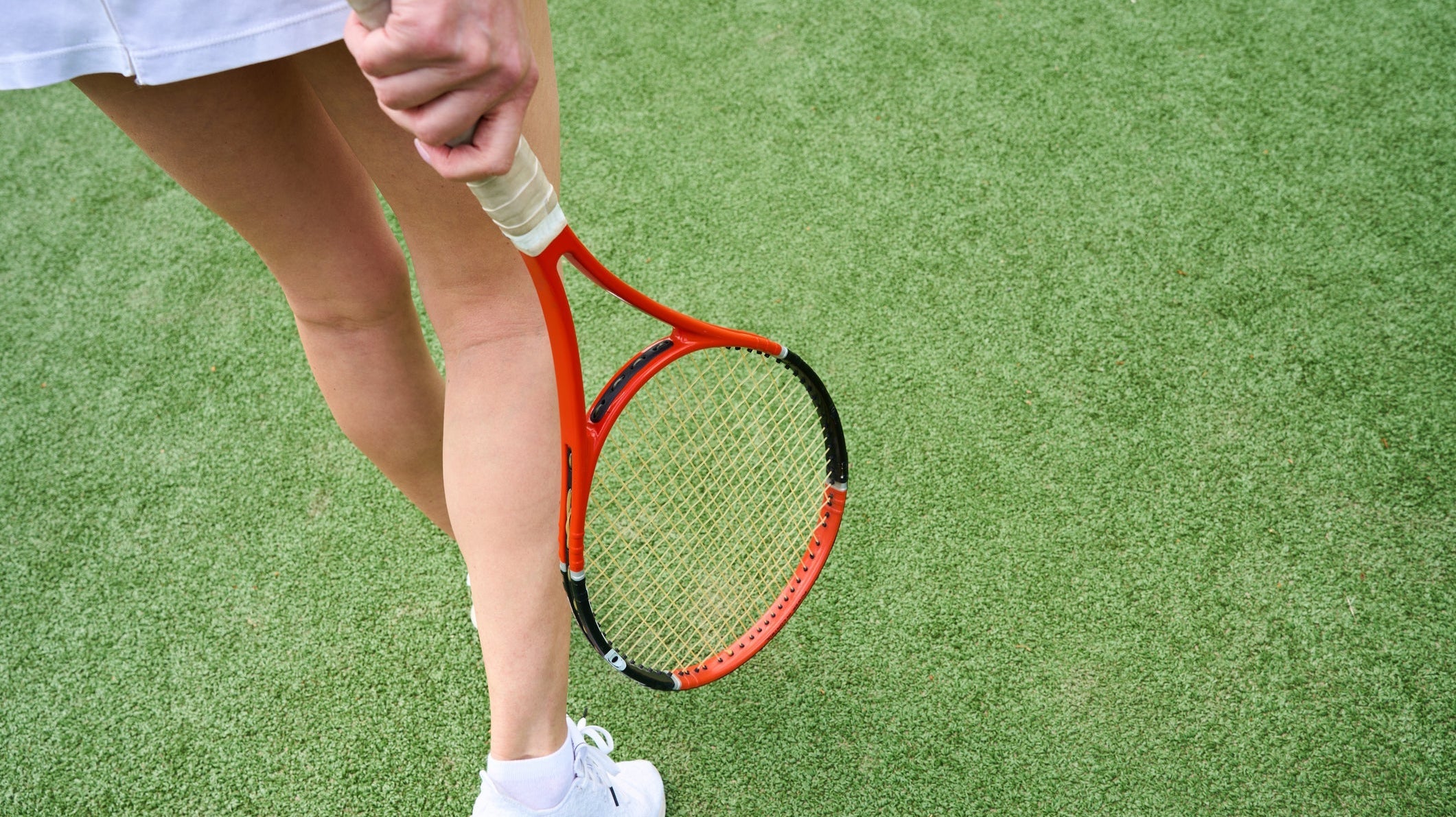 Weekend Tennis? Give Your Knees the Support They Deserve Before Monday Rolls Around.